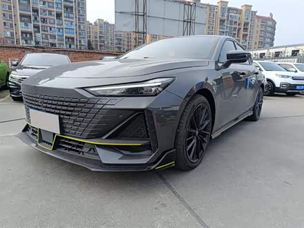 长安UNI-V 2022款 1.5T 运动版