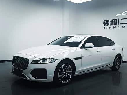 捷豹XFL 2021款 XFL 2.0T P250 两驱尊享豪华版