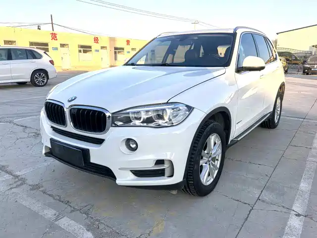 BMW  X5 2019