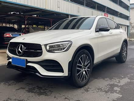 奔驰GLC轿跑 2023款 GLC 260 4MATIC 轿跑SUV