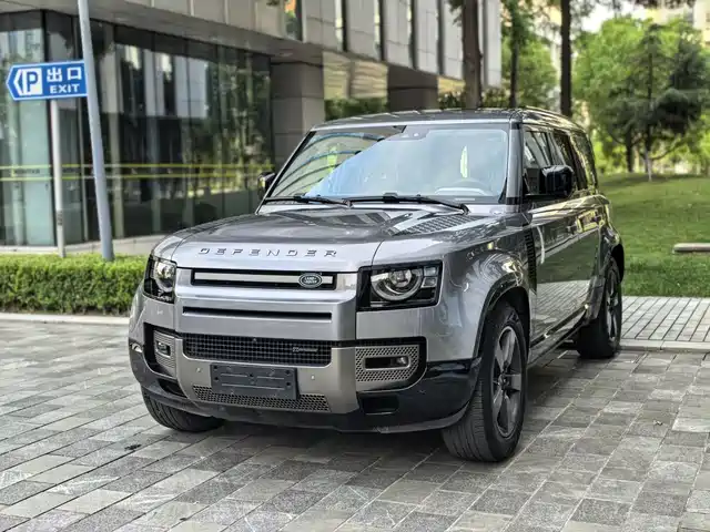 LAND ROVER DEFENDER 2021