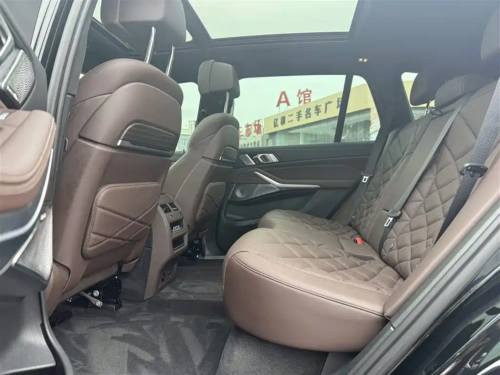 BMW  X5