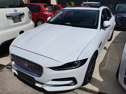捷豹XEL 2020款 2.0T 250PS R-DYNAMIC HSE豪华运动版