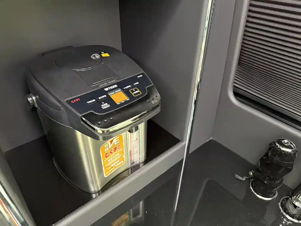 Toyota Coaster 2023 4.0L MT