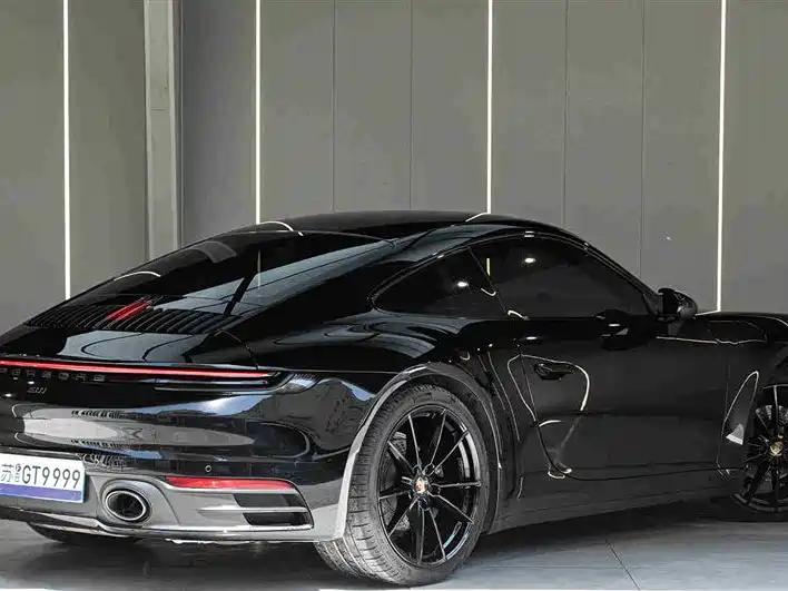 Porsche 911 2020 Carrera 3.0T