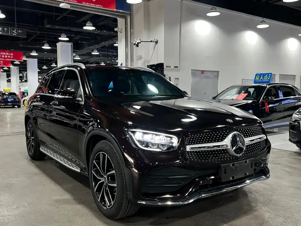 MERCEDES-BENZ GLC