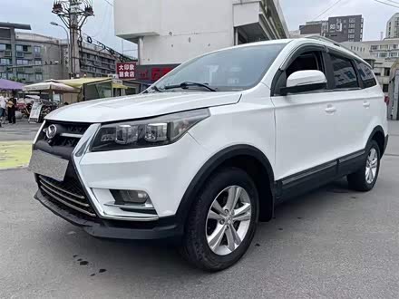 北汽幻速S3 2016款 S3L 1.5L 手动尊贵型
