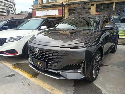 长安UNI-K 2021款 2.0T 尊贵型