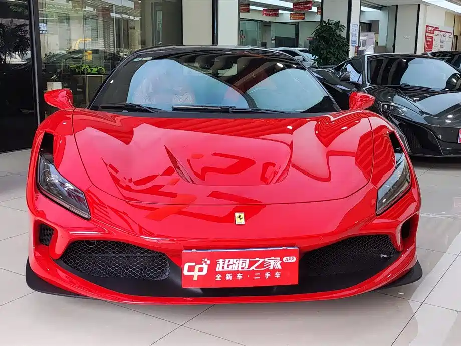 Ferrari F8 2022