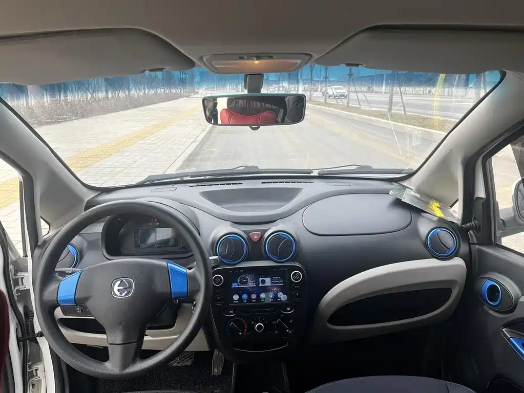 JMEV E200L 2016 E200