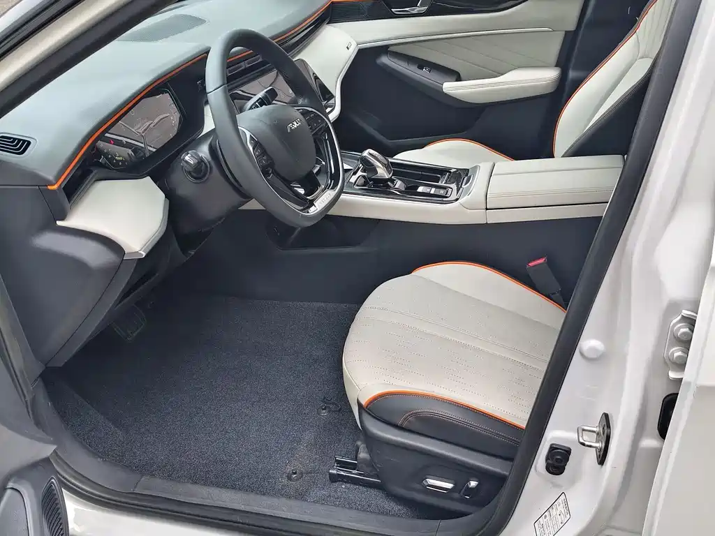 DONGFENG YI HYUN MAX