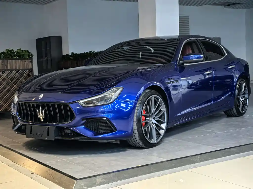 Ghibli 2022 года 3.0T Modena 35000 km 2023