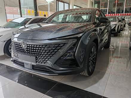 长安UNI-T 2022款 1.5T 运动版 旗舰型