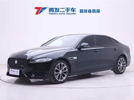 捷豹XFL 2022款 XFL 2.0T P250 两驱精英运动版