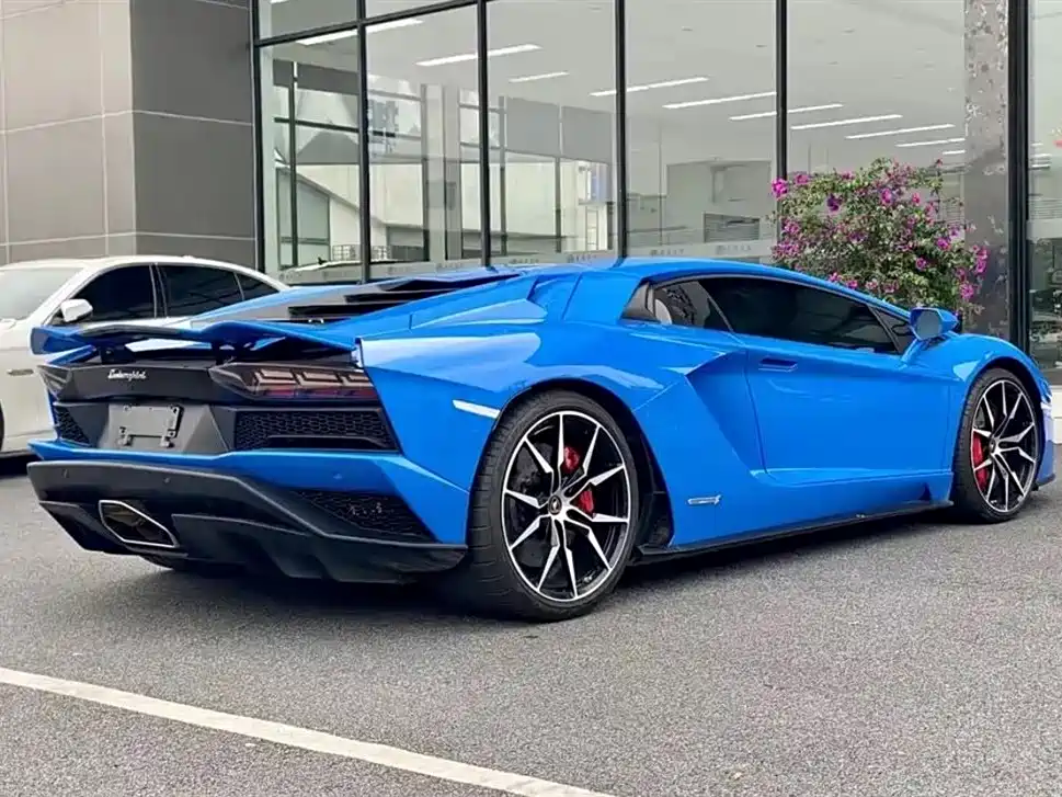 Lamborghini Aventador 2017 Aventador S