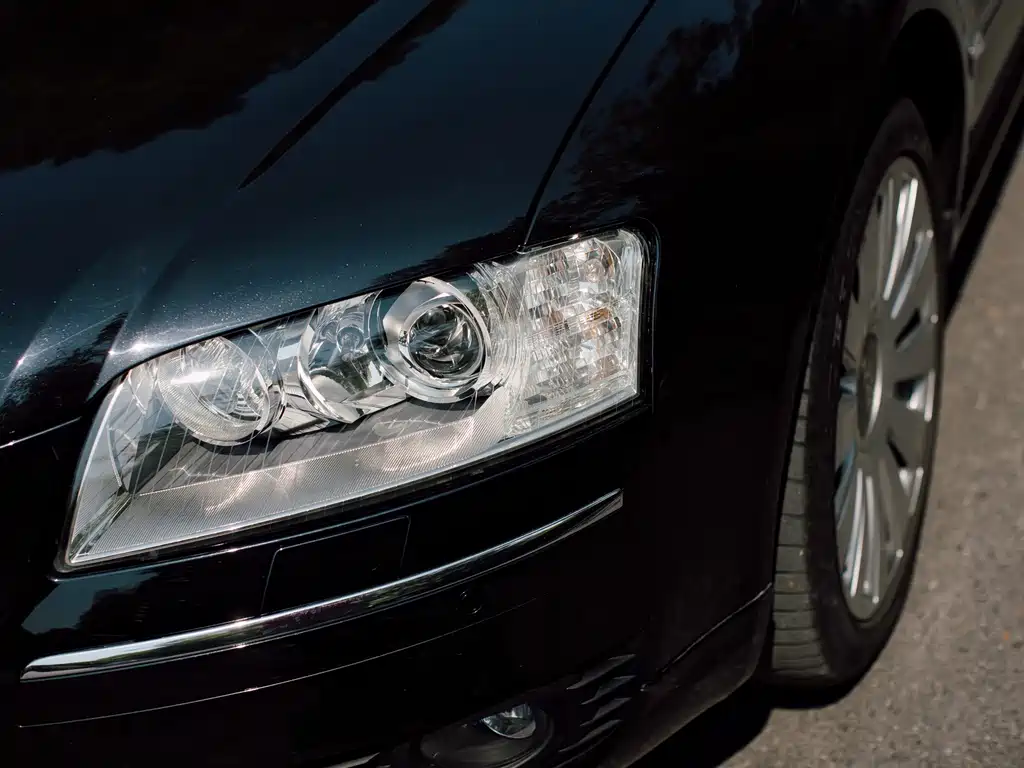Audi A8 2006 A8L 6.0 W12 quattro Flagship