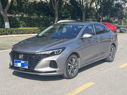 逸动 2021款 PLUS 蓝鲸NE 1.4T GDI DCT尊贵型