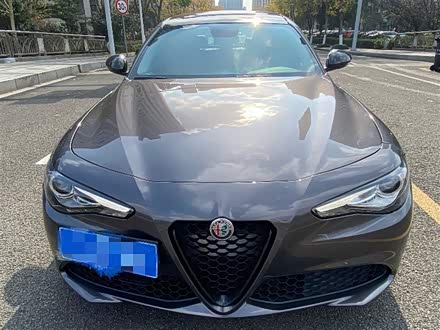 giulia 2019款 2.0t 280hp black package黑标限量版