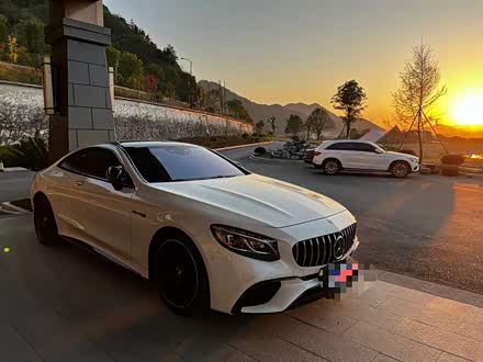 奔驰S级AMG 2018款 AMG S 63 4MATIC+ Coupe