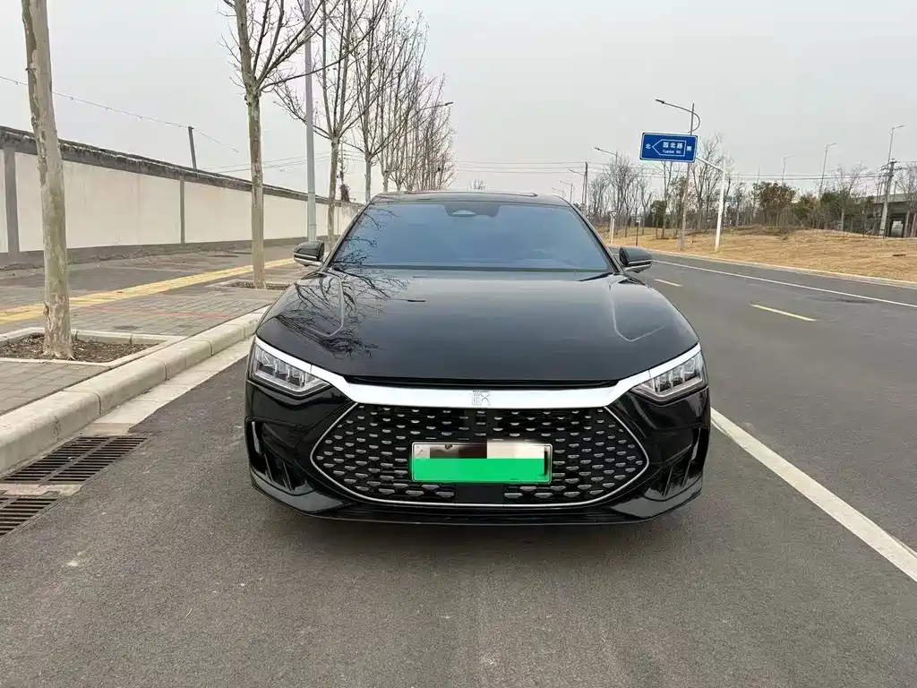 Китай 2022 года DM-i 121KM Версия с уважением 24000 km 2022