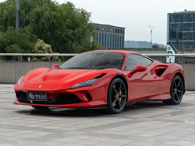 FERRARI  F8 2023