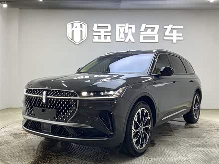 航海家 2023款 2.0T 四驱尊睿版