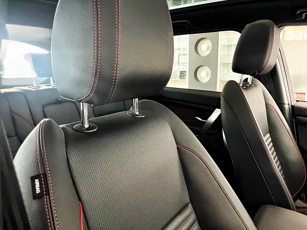 LAND ROVER DISCOVER SPORTS