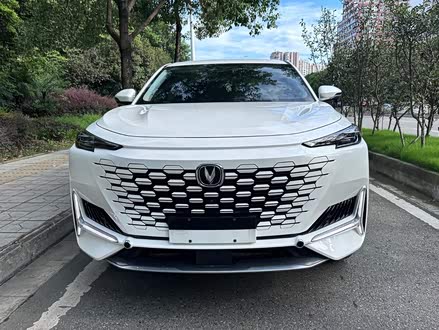 长安UNI-K 2021款 2.0T 尊贵型