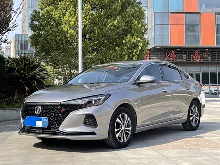逸动 2020款 PLUS 蓝鲸NE 1.4T GDI DCT尊贵型