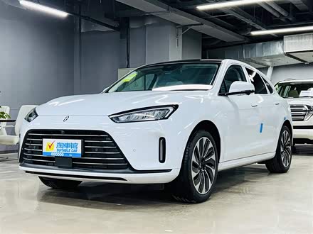 问界M5 2022款 增程四驱性能版