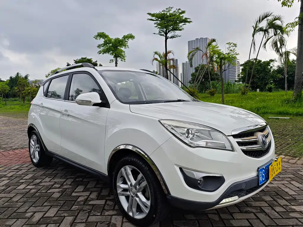 CHANGAN CS35