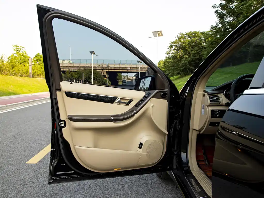 MERCEDES-BENZ R CLASS