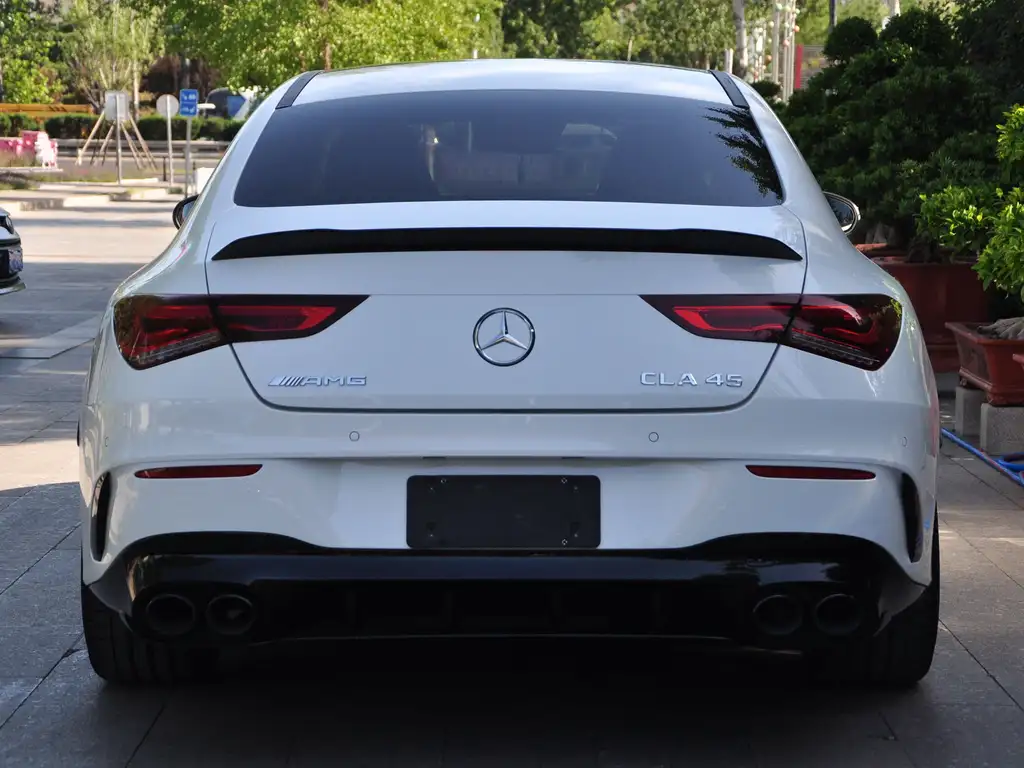 MERCEDES-BENZ CLA AMG
