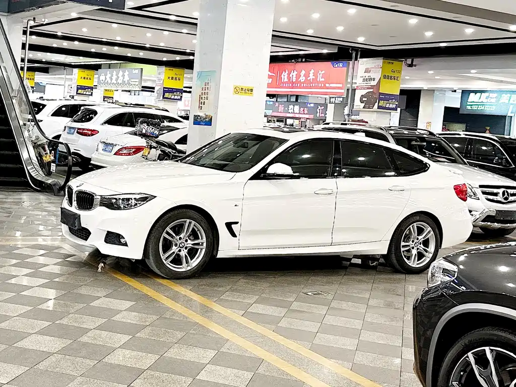 BMW 3 Series GT 2019