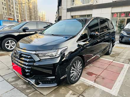 艾力绅 2022款 2.0L e:HEV 豪华版