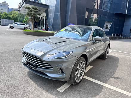 阿斯顿·马丁DBX 2022款 3.0T STRAIGHT-SIX