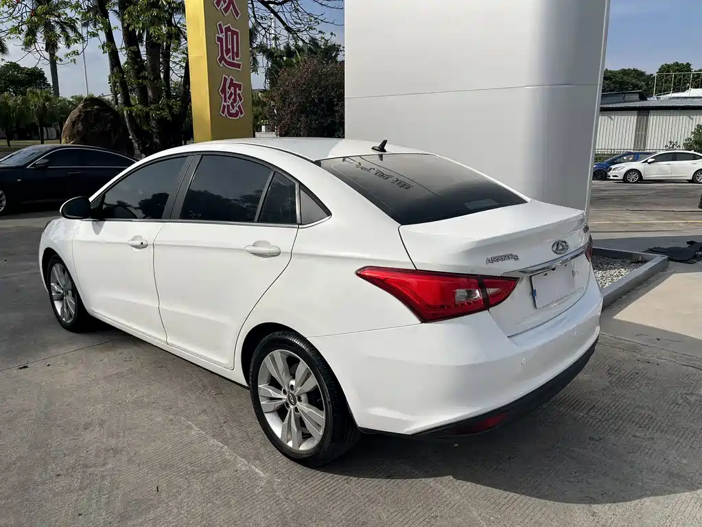 CHERY ARRIZO 5
