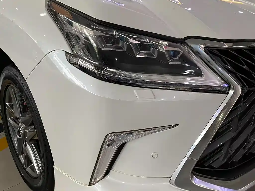 Lexus LX 2009 570