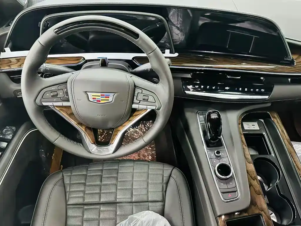 Cadillac Escalade 2024 6.2L AT