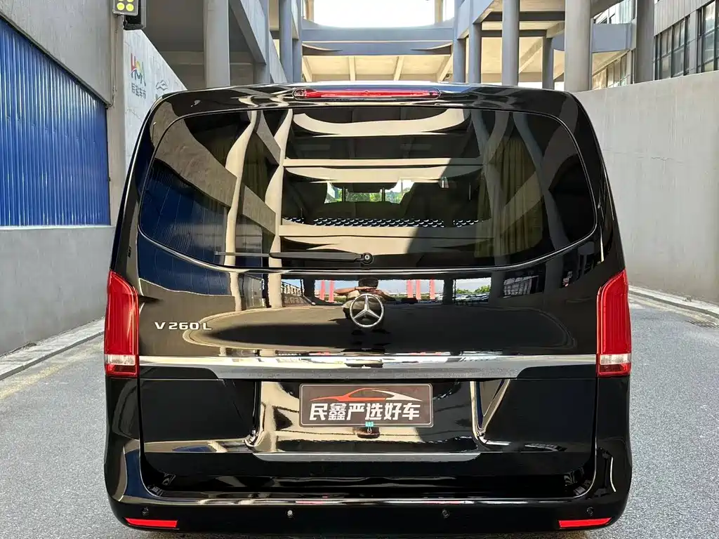 MERCEDES-BENZ V CLASS