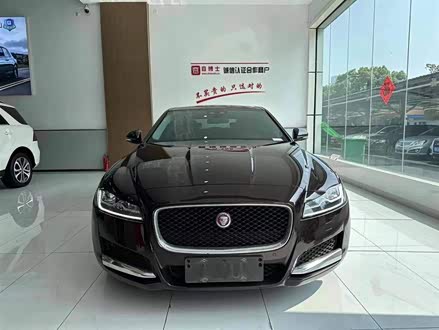 捷豹XFL 2018款 XFL 2.0T 250PS 豪华版
