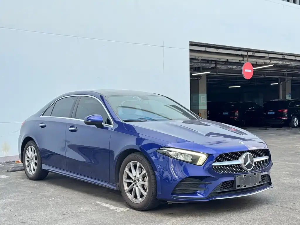 MERCEDES-BENZ A CLASS