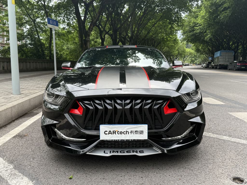 FORD MUSTANG