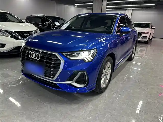 AUDI  Q3 2020