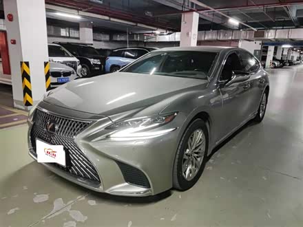 雷克萨斯LS 2018款 500h 豪华版 国V