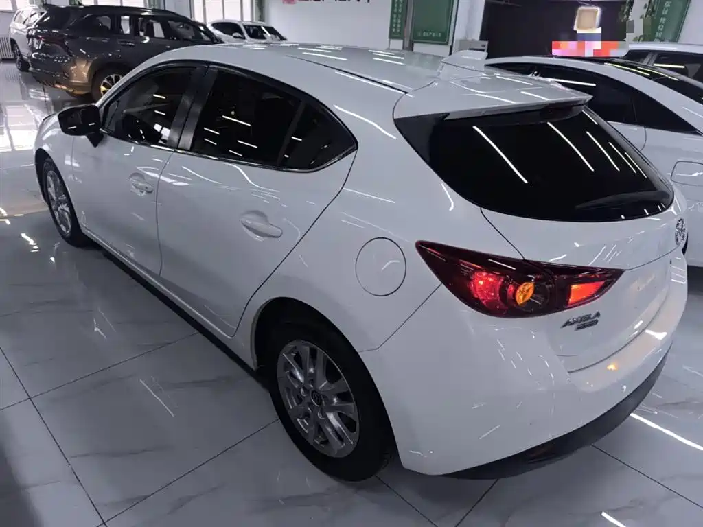MAZDA  3 ANGKESAILA