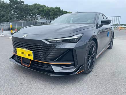 长安UNI-V 2023款 1.5T 运动版