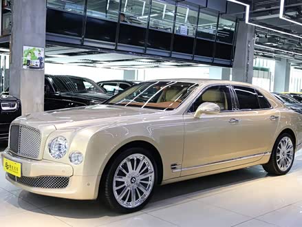 慕尚 2011款 6.8T 尊贵版