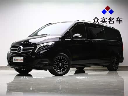 奔驰V级 2018款 V 260 L 尊贵加长版 国VI