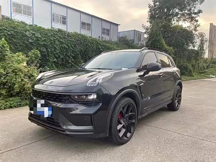 领克01 2021款 2.0TD 四驱暗夜版